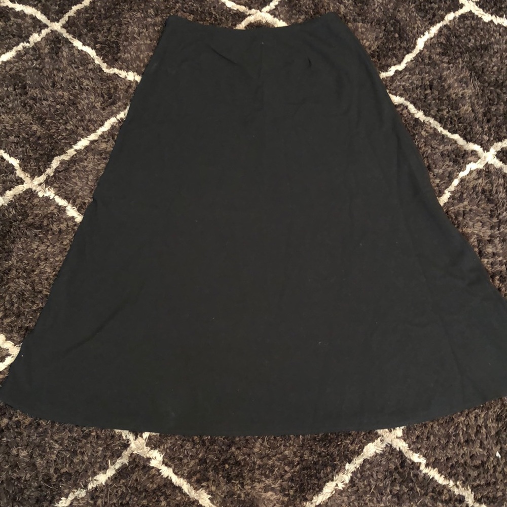 Black long skirt